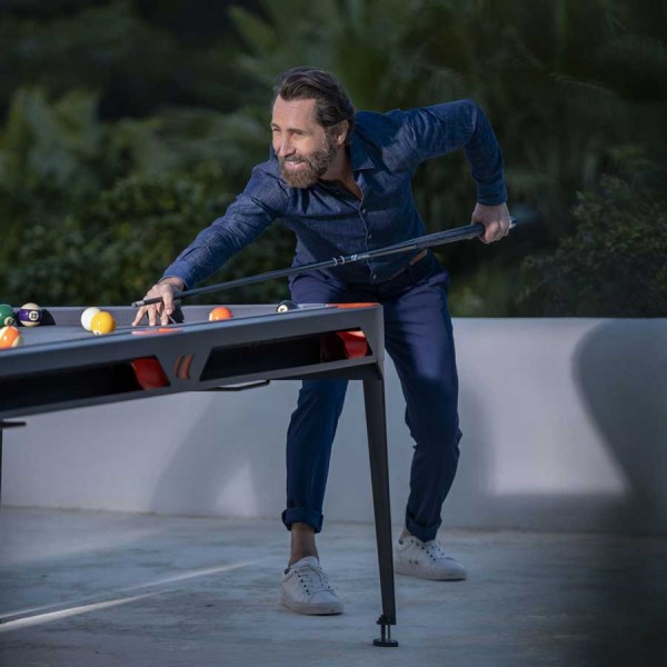 Biljard Hyphen črne barve z light grey podlogo