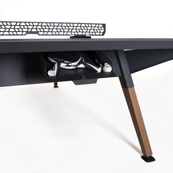 Namizno teniška zunanja miza Cornilleau Play-style Black s črtami - dobava 4 tedne